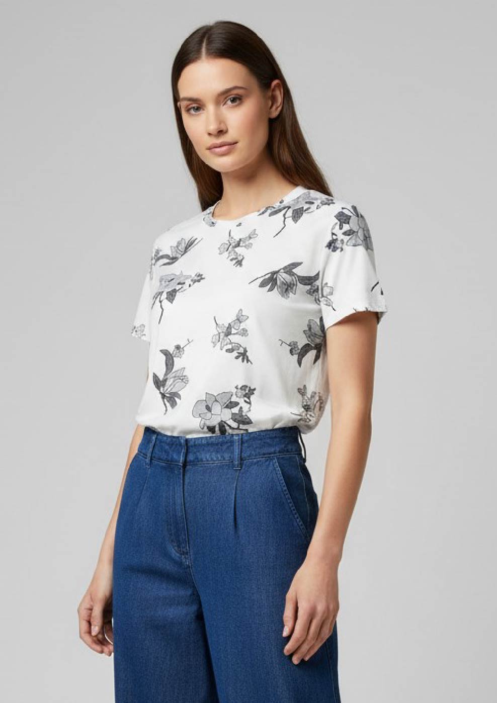 Футболка женская