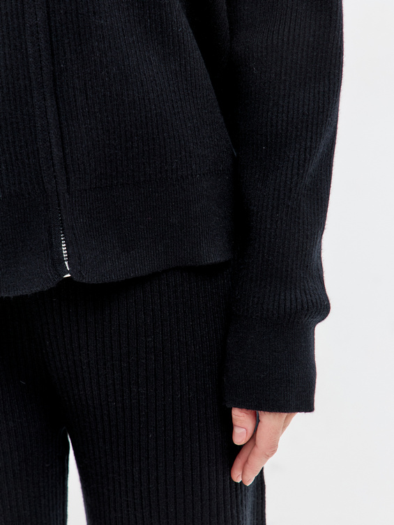 Костюм женский