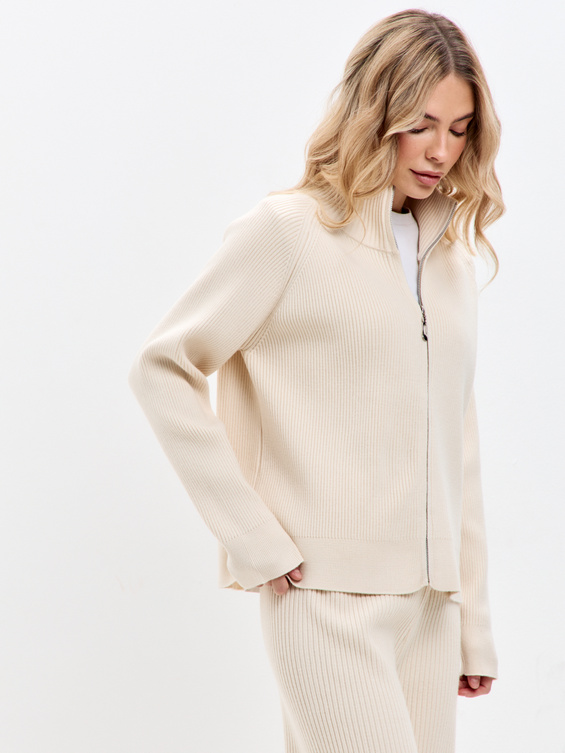 Костюм женский