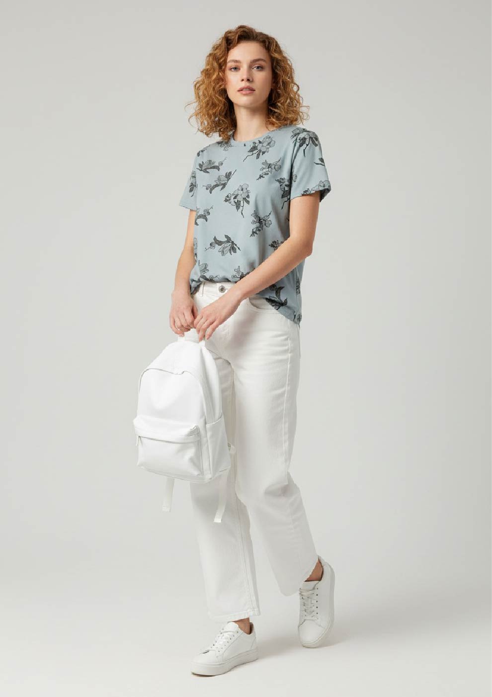 Футболка женская