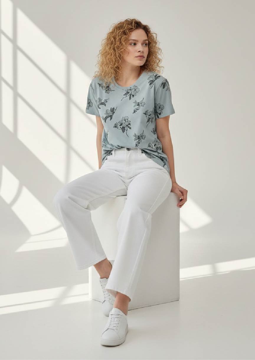 Футболка женская